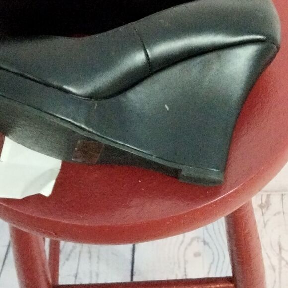 NWT:"No Brand" woman's high heels - Picture 7 of 12